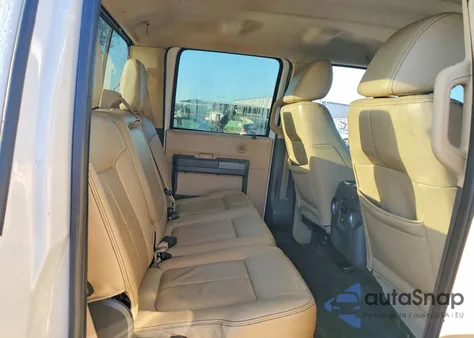 2011 Ford F250 Super Duty z USA, uszkodzony, nr VIN 1FT7W2B68BEC04478